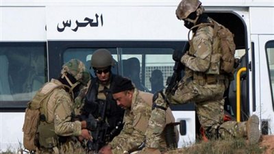 تونس تتعقب عناصر إرهابية قرب الحدود الجزائرية