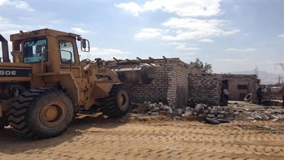  ازالة محلات عرب العمارين بعتاقة ورفع كفاءة الانارة بأربعين السويس