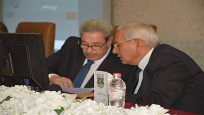 محافظ الدقهليه ومدير الامن يهنئان الفائزين بقرعة الحج هذا العام