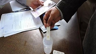 الحكومة تنفي إجراء تحليل المخدرات لجميع المواطنين: يقتصر على موظفي الدولة