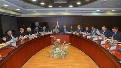 وزيرا النقل والاستثمار والتعاون الدولى يتابعان كافة المشروعات الجارية وفقا لاولويات وزارة النقل