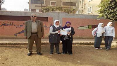 فارس الإعدادية بنات تكرم المتفوقات والطلاب يشيدون بالمدرسة والمعلمين 