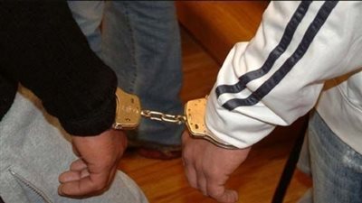 حبس عاطل يتاجر في الأقراص المخدرة بالبساتين