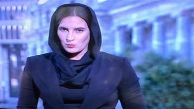 مذيعات نيوزيلنديات تتضامن مع المسلمين مرتديات الحجاب بنشرة الأخبار