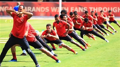 شاهد| من الأفضل لقيادة الأهلي في القمة؟