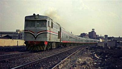 شاب يلقى حتفه أسفل عجلات قطار بالمحلة