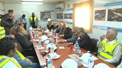 بالصور.. حسن راتب وهشام عرفات ومفيد شهاب بموقع جامعة العاصمة الدولية بالعاصمة الادارية الجديدة 