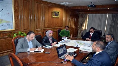 محافظ القليوبية يبحث رؤية أحد المكاتب الهندسية لتطوير مدينة القناطر الخيرية