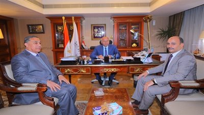 النقل: تعيين رئيساً للهيئة العامة للطرق والكباري والنقل البري