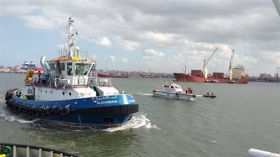 فتح بوغاز مينائي الاسكندرية والدخيلة بعد تحسن الأحوال 