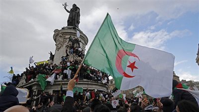 بالأسماء.. قائمة الشخصيات الممنوعة من السفر في الجزائر