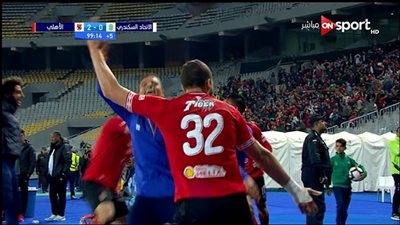 الأهلي يعتلي قمة الدوري بهدفي معلول وجمعة في مرمى الاتحاد