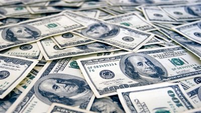 رويترز: مصر تعتزم طرح سندات بقيمة 2.24 مليار دولار لتحسين الاقتصاد