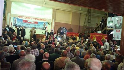 تكريم سيد عبد العال والبدرى فرغلي في احتفالية أصحاب المعاشات بحزب التجمع