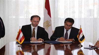 وزير التعليم العالى يوقع عددا من اتفاقيات وبروتوكولات التعاون مع عدد من الدول