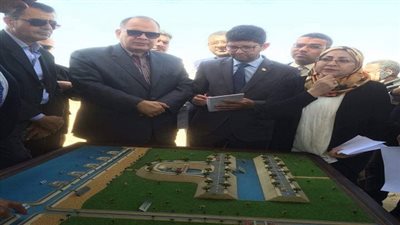 محافظ الفيوم ولجنة مجلس الوزراء يتفقدان مشروع تطوير بحيرة قارون 