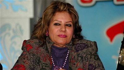 برلمانية تجوب محافظة الاسماعيلية للتوعية باهمية المشاركة فى الاستفتاء الدستورى