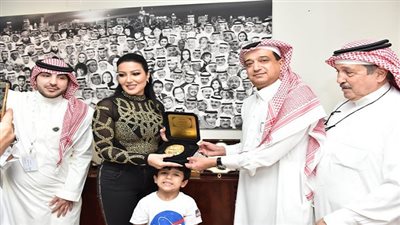 قصة تكريم سمية الخشاب المثير للجدل