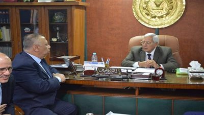 بالصور.. شاروبيم يشيد بدور الغرفة التجارية في تحقيق التوافق بين التاجر والمستهلك بالدقهلية