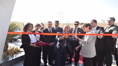 وزير التجارة والصناعة يفتتح احدث مصنع لتصنيع منتجات التعبئة والتغليف