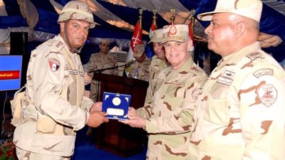 الفريق محمد فريد يشهد المرحلة الختامية  للمناورة 