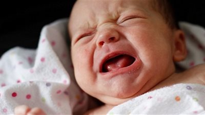 إحباط محاولة بيع أم لطفلها الرضيع بالإسكندرية