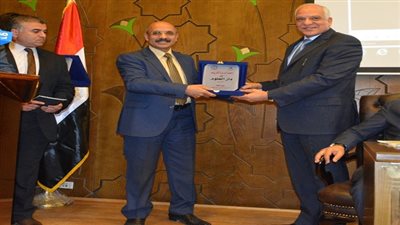 محافظ الجيزة: تعليم 1000 شاب أفريقى اللغة العربية بجامعة القاهرة