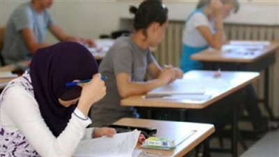 الحكومة: لا تغيير في نظام امتحانات الصف الأول الثانوي بالمدارس الدولية