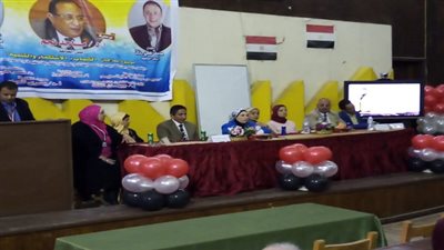 الاعلامية نادية عمارة والفنان محمد علي رزق يشاركون في مهرجان كلية الخدمة الإجتماعية جامعة حلوان