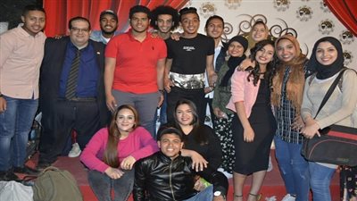 بالصور.. مسرحية 