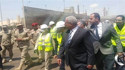 بالصور.. محافظ السويس و وزير البيئة يتفقدان أكبر مصنع للمجموعة فى منطقة الشرق الأوسط وافريقيا