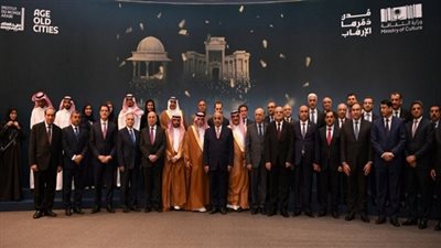 رئيس الوزراء العراقي يفتتح معرض 