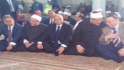 محافظ القاهرة يشهد احتفال وزارة الاوقاف بليلة النصف من شعبان بمسجد السيدة زينب
