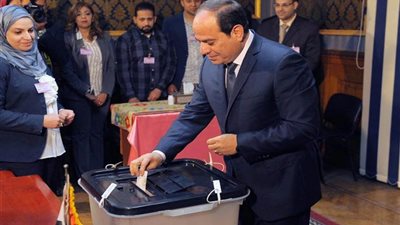 الساعات الأولى للاستفتاء على التعديلات الدستورية 2019.. الرئيس أول الحضور.. والناخبين طوابير أمام اللجان