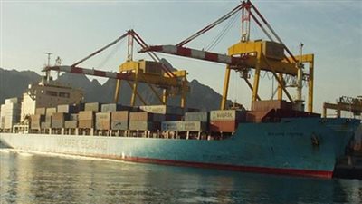 تداول 91 الف طن بضائع و79 سيارة بموانىء البحر الاحمر