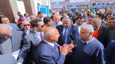 للمرة الثانية خلال ٢٤ ساعة وزير النقل يتفقد محطة مصر برمسيس للاطمئنان على مستوى الخدمة