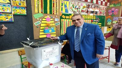 حسن راتب: الشعب المصري يضرب اروع الأمثلة في حب الوطن 