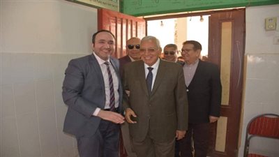 محافظ الدقهلية فى بلقاس: كل مواطن لازم يشارك فى الاستفتاء والدولة وفرت كل سبل الديموقراطية 