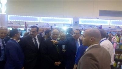رئيس الوزراء يفتتح معرض أهلا رمضان.. ويشيد بتوافر السلع والمنتجات 