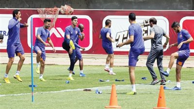 أزمات في الأهلي قبل مواجهة المصري.. هل يتخطاها؟