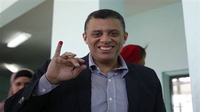 «منظور» يدلي بصوته في استفتاء تعديلات الدستور 2019