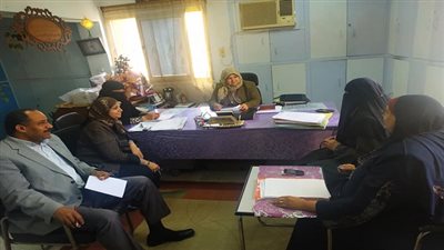 تعليم السويس يجتمع لمناقشة عدد من القضايا الشهرية