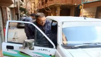 الجيزة تخصص سيارة لنقل مسن للادلاء بصوتة فى الاستفتاء على التعديلات الدستورية