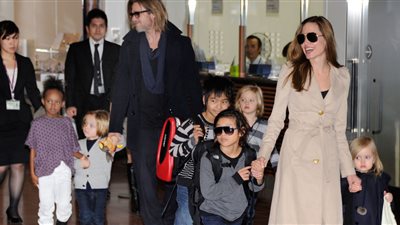 أنجلينا جولي تترك وصيتها وتحرم أبناءها الخمسة من الميراث