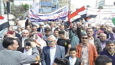 التربية والتعليم.. مسيرة حاشدة لحث المواطنين للمشاركة في التعديلات الدستورية بالدقهلية