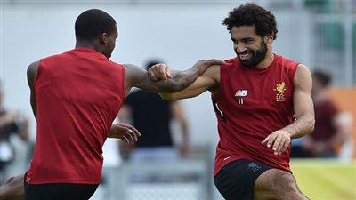 محمد صلاح يظهر في مران ليفربول استعدادا لبرشلونة بعد أنباء إصابته