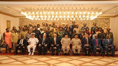 القوات المسلحة تحتفل بتخرج 6 دورات تدريبية لكوادر الدارسين الوافدين 