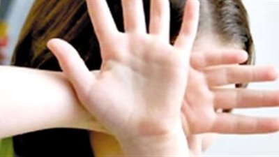 حبس صاحب مكتبة متهم بالاعتداء جنسيًا على طفلة ببولاق