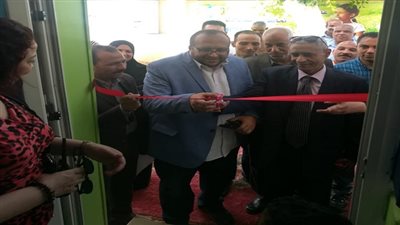 رئيس شركة مياه أسيوط يفتتح مركزاً لخدمة العملاء بمنطقة صدفا
