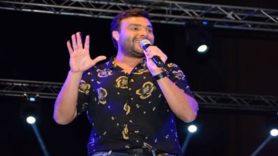 بالصور.. رامي صبري يتألق فى حفل أكاديمية الفنون بحضور الآلاف 